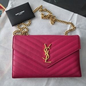 Yves Saint Laurent Cassandre Chain Fushia Authentique